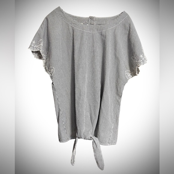 St. John's Bay Navy and White Striped Shirt - Picture 1 of 6